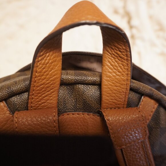 Michael Kors Logo Print Backpack - Picture 11 of 13